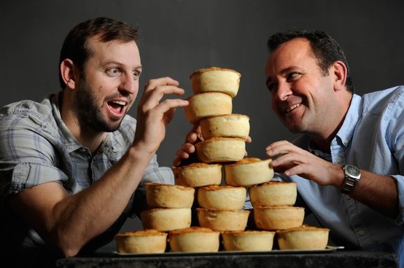 Pies_in_stack.jpg