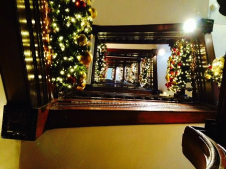 Fortnums-Holiday-Stairwell.jpg